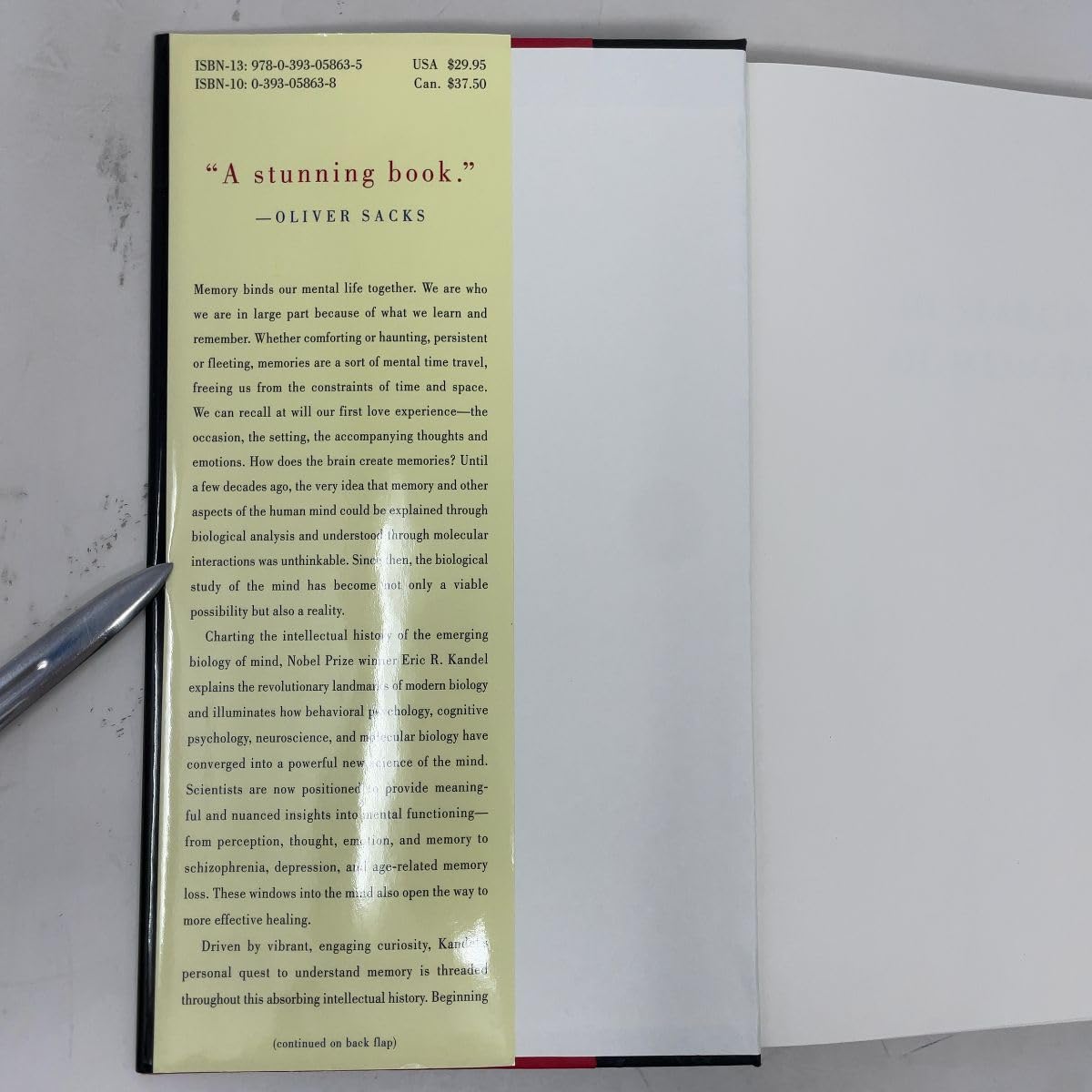 In Search of Memory: The Emergence of a New Science of Mind